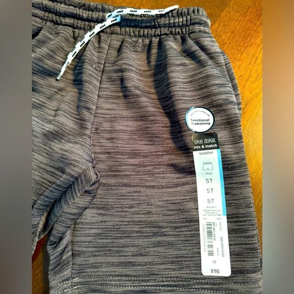 Baby Boys Pull on Shorts - NWT - Dark Gray - Size 5T - Picture 2 of 4